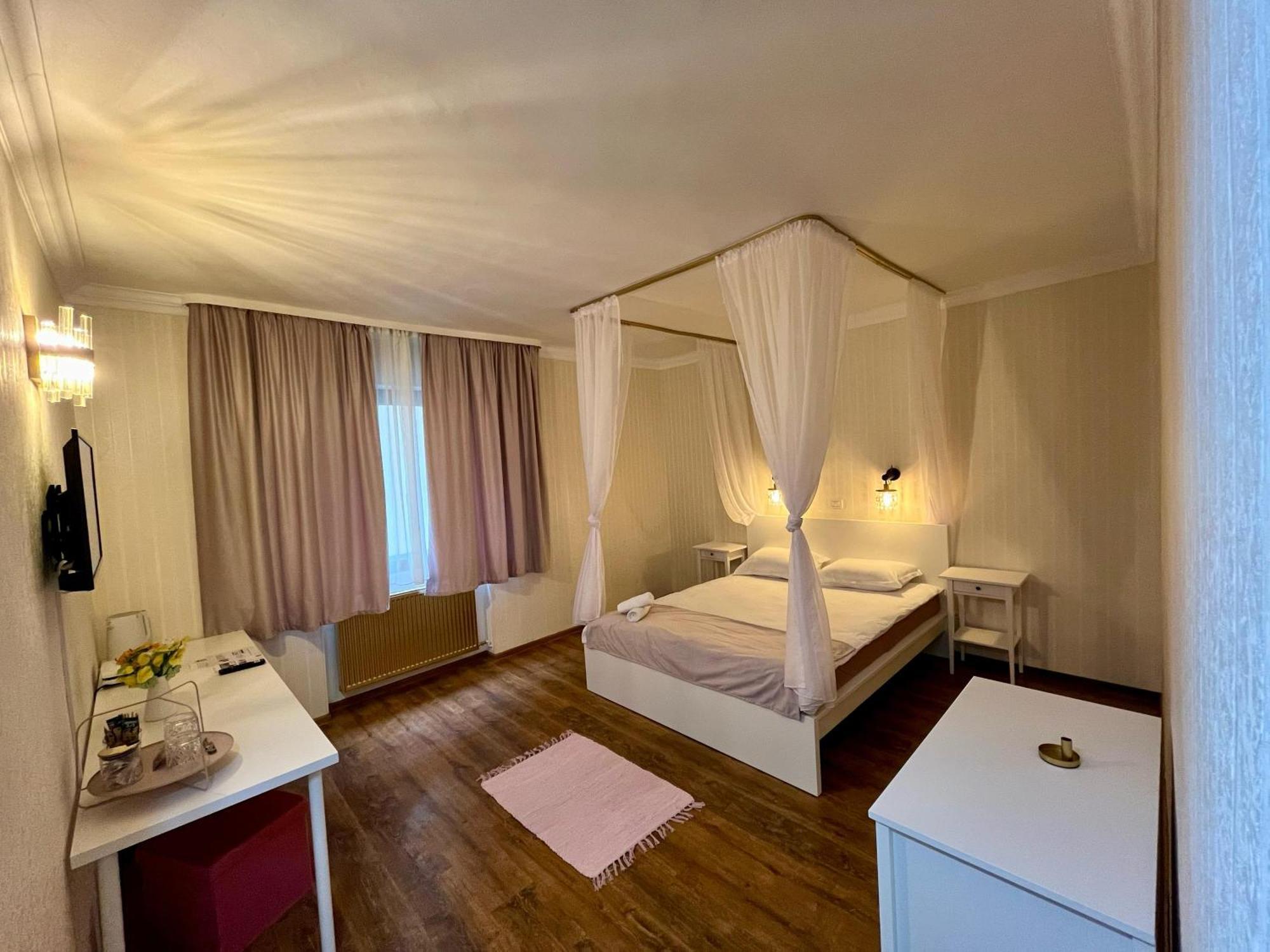 Cozy Hideout - Condo Hotel Тімішоара Екстер'єр фото
